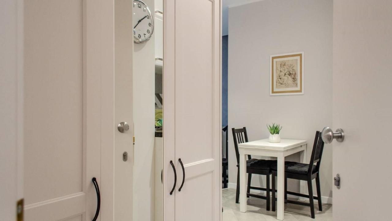 Interno 1 Ciampino Roma Luxury Apartment Con Balcone Bagian luar foto