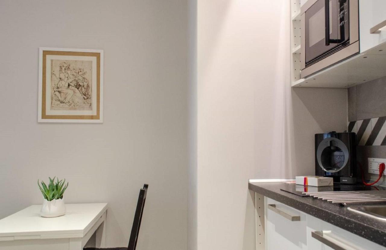 Interno 1 Ciampino Roma Luxury Apartment Con Balcone Bagian luar foto