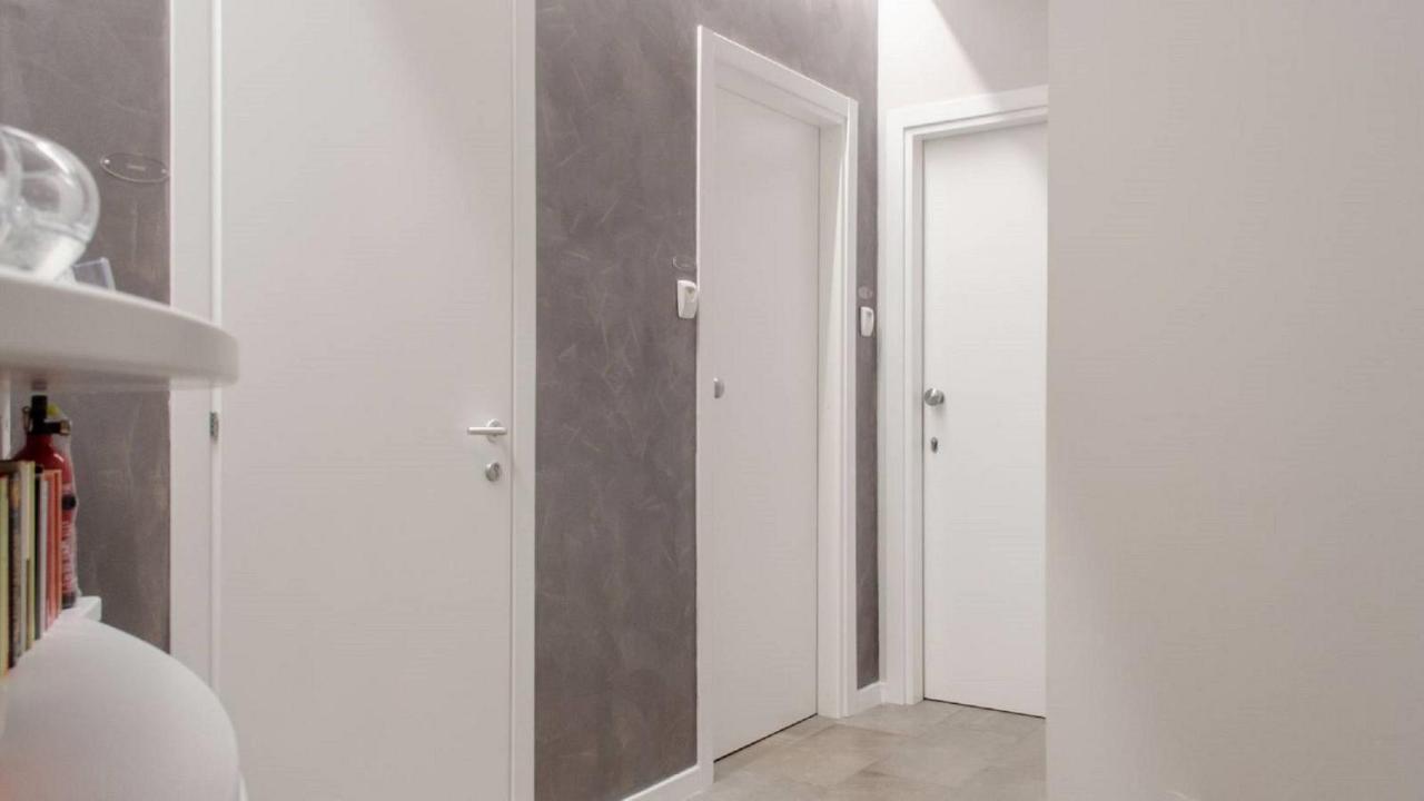 Interno 1 Ciampino Roma Luxury Apartment Con Balcone Bagian luar foto
