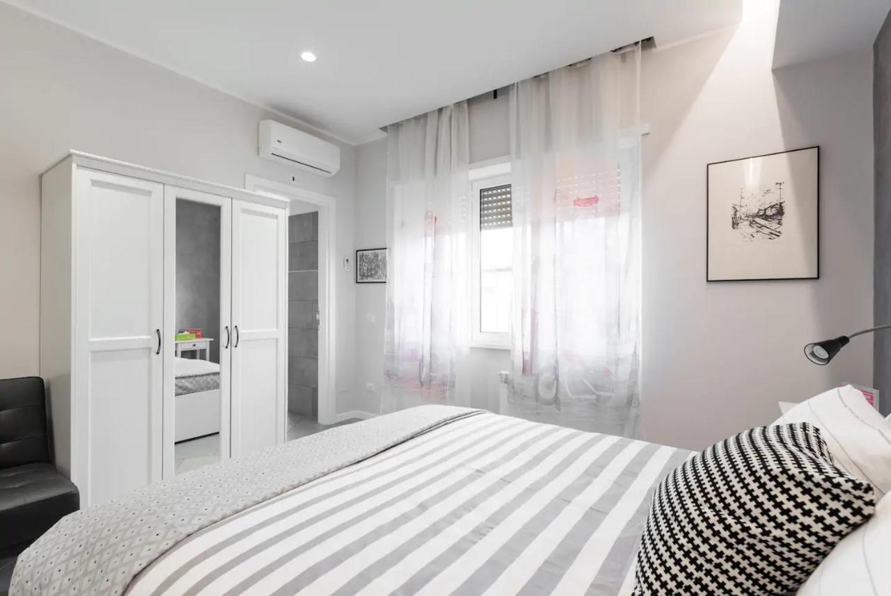 Interno 1 Ciampino Roma Luxury Apartment Con Balcone Bagian luar foto