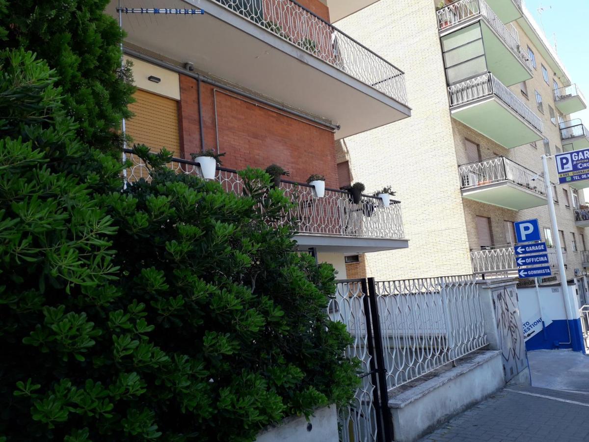 Interno 1 Ciampino Roma Luxury Apartment Con Balcone Bagian luar foto